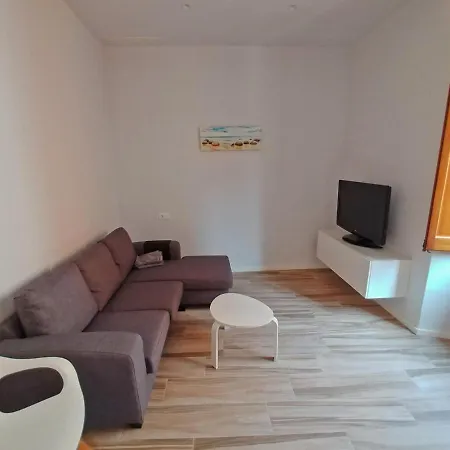 Piso Allada 1 Ref 1195 * Palamós